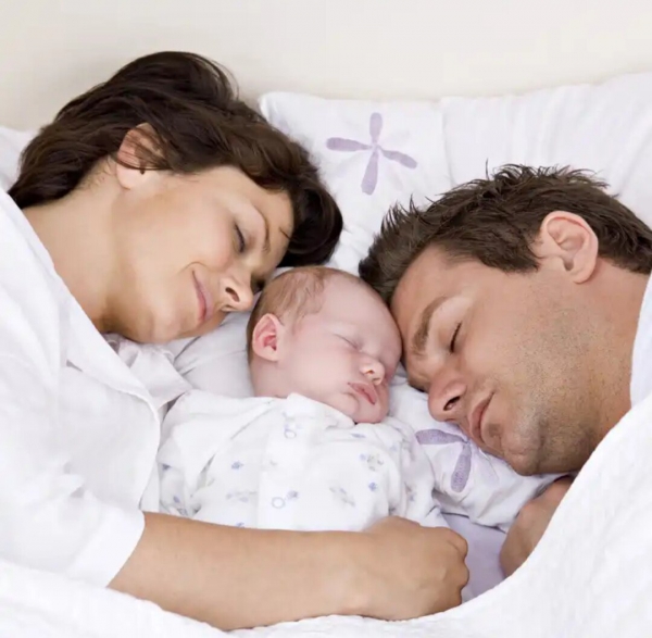 Ребенок спит с родителями, как быть? (Шарипова Т.К. педагог-психолог)